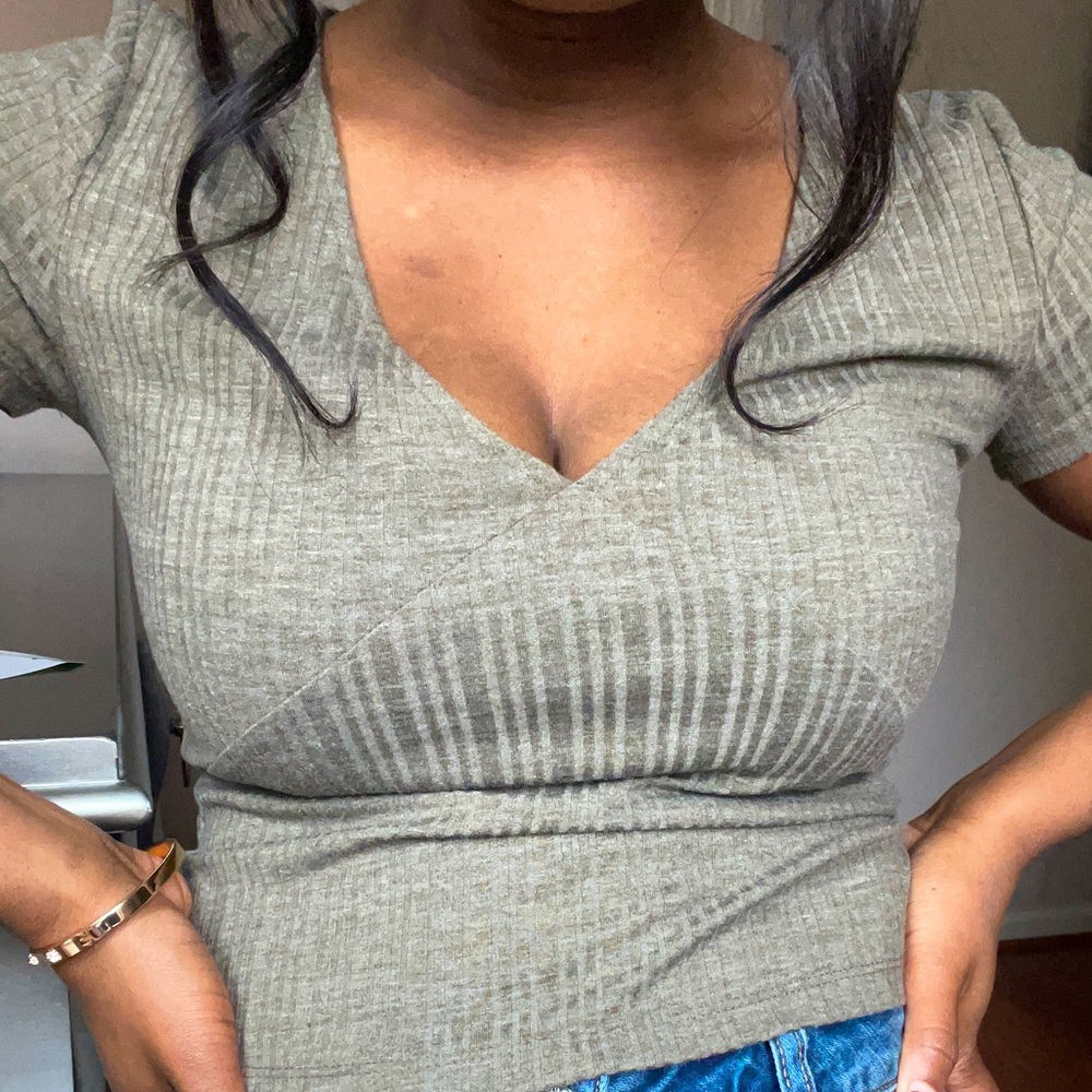 Ribbed Crop Top — Get 10% Off Regular Price!